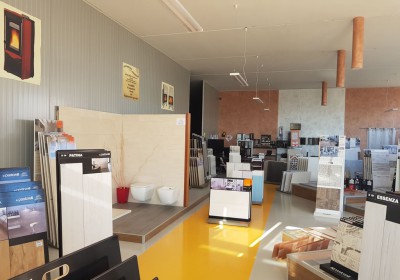 Realizziamo progetti chiavi in mano e ai nostri clienti riserviamo il meglio. Design ed Eleganza al tuo servizio.